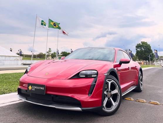 PORSCHE TAYCAN 4 CROSS TURISMO ELÉTRICO